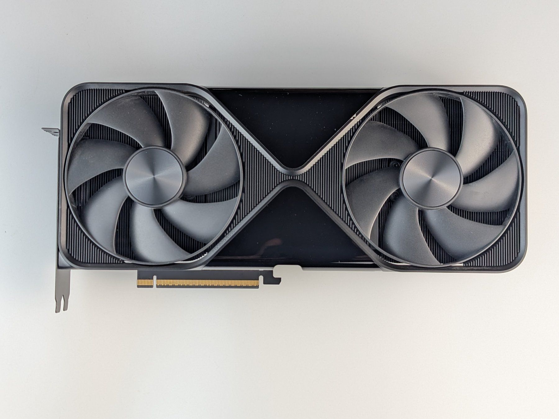 PNY Nvidia RTX Pro 6000 Blackwell Workstation 96GB VRAM inkl. Garantie 5 PNY Nvidia RTX Pro 6000 Blackwell Workstation 96GB VRAM inkl. Garantie – Bild 5